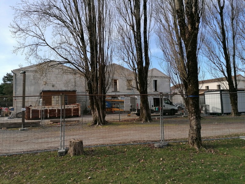 Travaux rénovation salle 1954 Thénac17